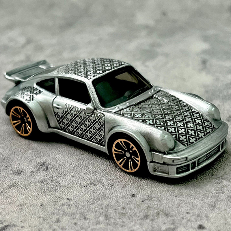 1:64 Porsche 911 934 RSR car Model - YT24