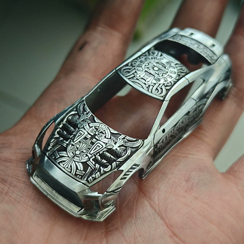 1:64 GTR R35 TOP SECRET Car Model - YT11