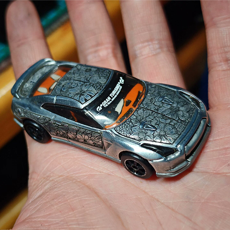 1:64 gtr r35 summer flowers Car Model - YT8