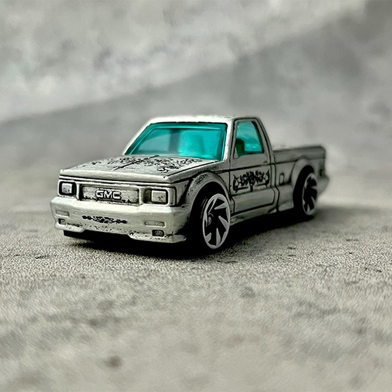 1:64 GMC SYCLONE Car Model - YT18
