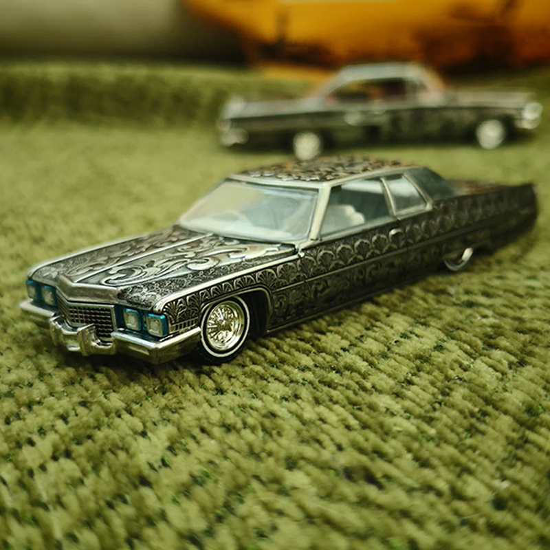 1:64 Cadillac DeVille Car Model - YT3